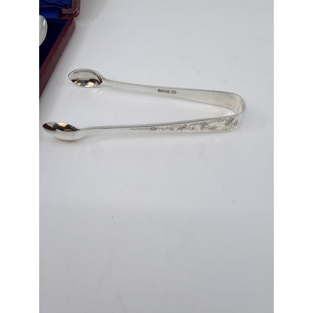 1900 - 1909 Antique John Round and Sons Sterling Silver Coffee Spoons and Sugar Tongs w/ Case Circa 1905 - Set of Six For Sale - Image 5 of 16