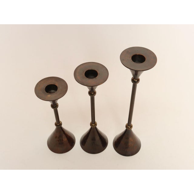 Postmodern Set of Three Memphis-Style Vintage Graduated Brass Candlesticks by Rosenthal Netter For Sale - Image 3 of 14