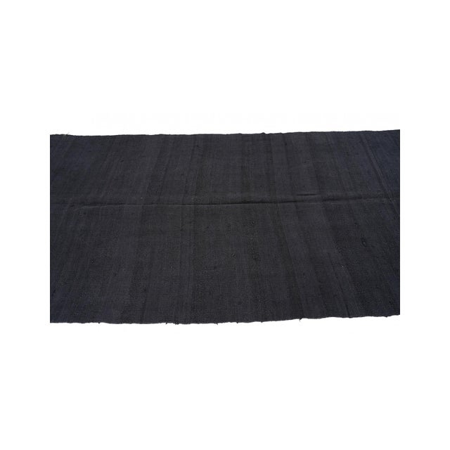 Dark Gray Vintage Hemp Kilim Rug - 4`4″ X 8`9″ For Sale - Image 4 of 6