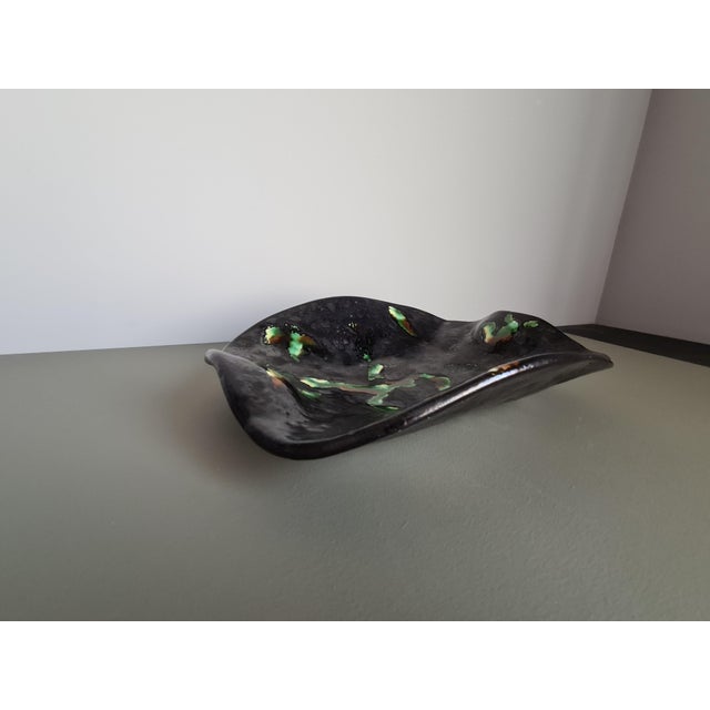 French Studio Pottery Bowl Freeform Lava Glaze Black Green Ceramic Dish Mid-Century French Vintage Art Pottery Accent Piece, 1950 For Sale - Image 9 of 10