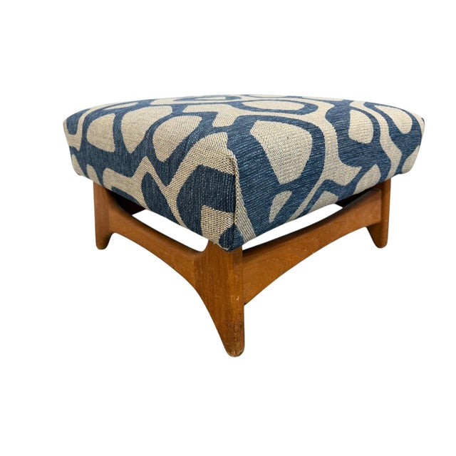 Add a distinctive designer accent to your space with this Mid-Century Modern Adrian Pearsall walnut ottoman. Featuring a...