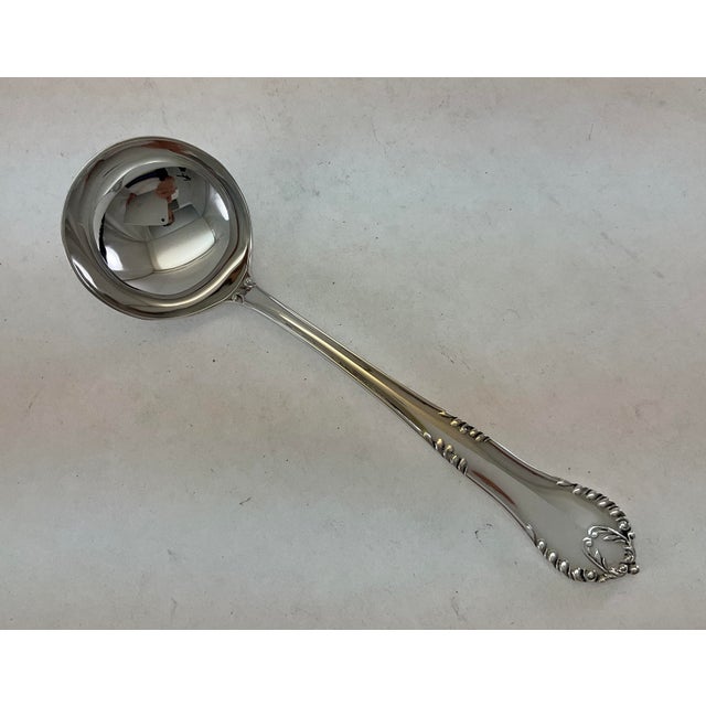 1980s Silver Sauce/Gravy Ladle, Chesterfield. For Sale In New York - Image 6 of 13