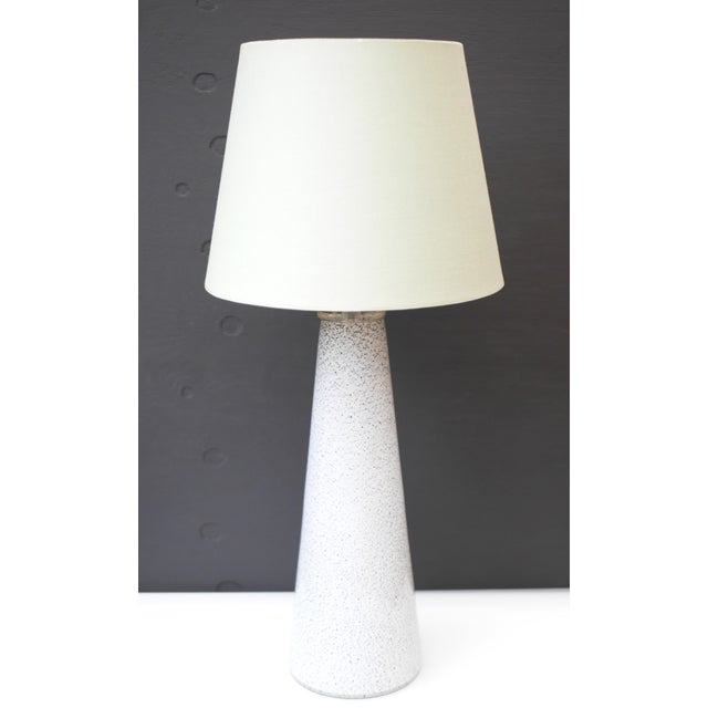 Mid-Century Modern Scandinavian Glass Art Table Lamp attributed to Bengt Orup for Hyllinge Glasbruk, Sweden, 1970s For Sale - Image 6 of 14