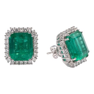 Natural Zambian Emerald Earring 11.06 Carats and 1.54 Cents in 14k Gold, A Pair For Sale