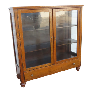 Peck and Hills Furniture Tiger Oak China Cabinet Bookcase Cupboard 6569