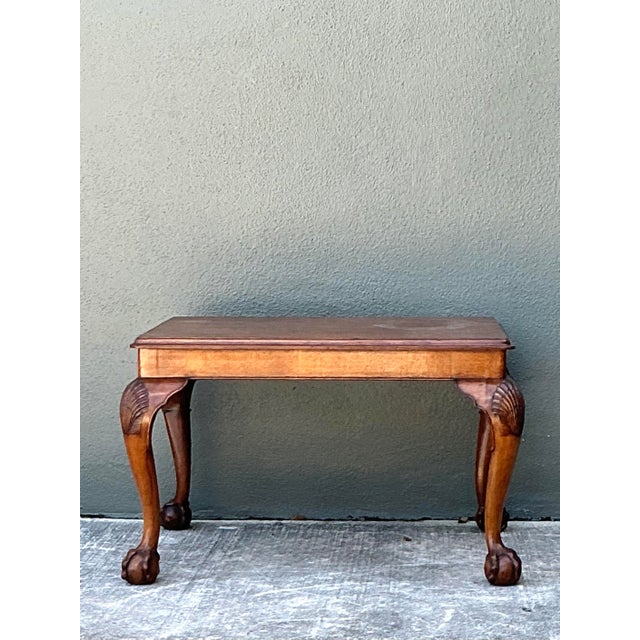 Queen Anne Vintage Chippendale Clam Shell Small Coffee Table For Sale - Image 3 of 12