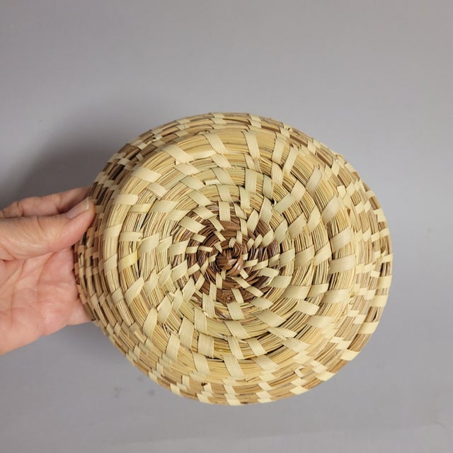 Textile Handwoven Gullah Sweetgrass Basket With Twist Handle – Charleston, Sc For Sale - Image 7 of 7
