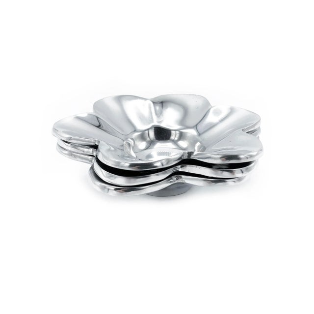 Mid-Century Modern Metal Floral Shaped Dishes / Bowls - Set of 3 For Sale - Image 4 of 4