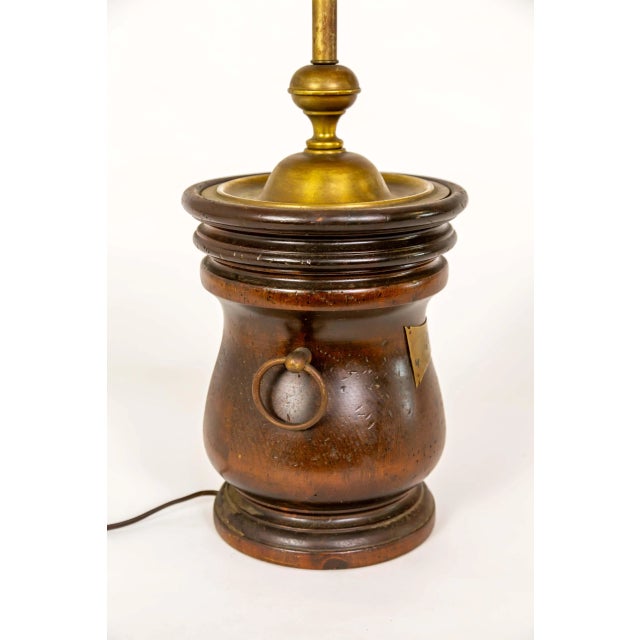American 1970s Colonial Turned Wood Basin Lamp With Brass Cap For Sale - Image 3 of 10