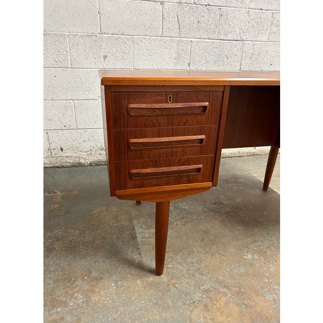 Chocolate Danish Teak Mid Century Modern Freestanding Desk 1960s Bookshelf Back For Sale - Image 8 of 9