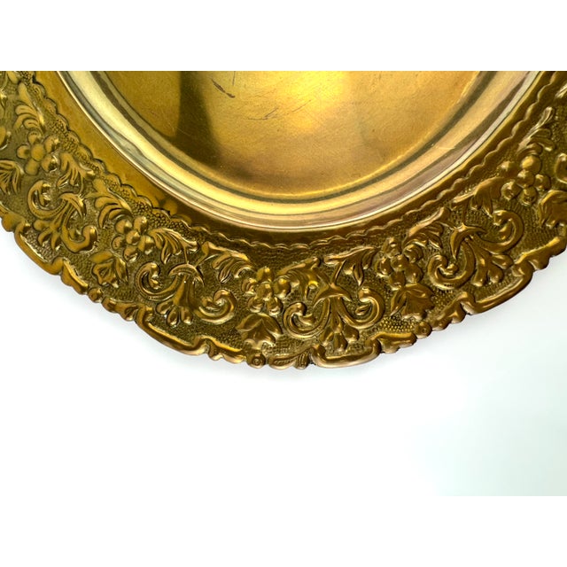 1970s Vintage Ornate Brass Oval Tray With Intricate Floral Motif For Sale - Image 5 of 9