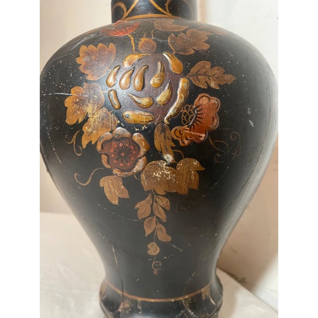 Antique Hand Carved Chinese Lacquered Heavy Wood Brass Electric Table Lamp Light For Sale - Image 12 of 17