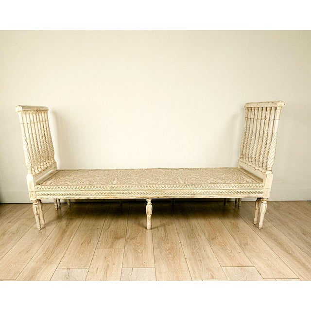Swedish Gustavian Style Day Bed, Circa 1900 For Sale In San Francisco - Image 6 of 6