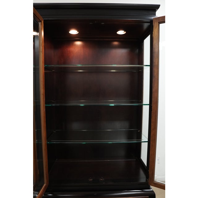 Vintage Century Chin Hua Chinoiserie Dual Display Cabinet, Attributed For Sale - Image 11 of 18