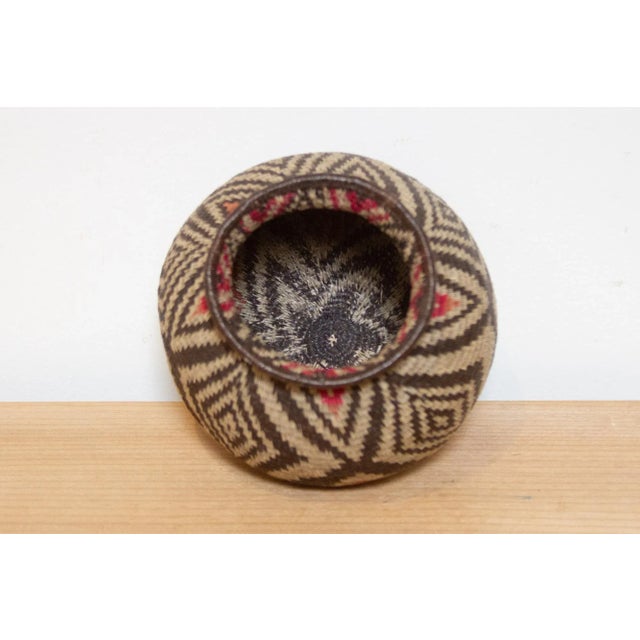 Finely Woven Earthy Diamond Motif Embera Basket For Sale - Image 4 of 7
