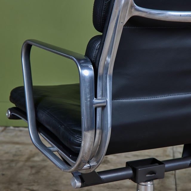 Eames Soft Pad Management Chair for Herman Miller For Sale - Image 15 of 18