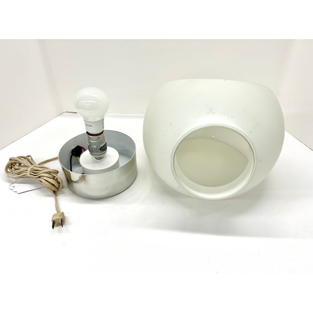 1960s Robert Sonneman Vintage Mid Century Modern Crescent Chrome and Glass 3-Way Table Lamp For Sale - Image 9 of 18