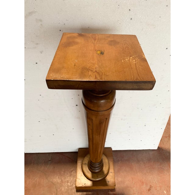 Wood 20th Century Louis XVI Display Column in Stained Beech For Sale - Image 7 of 8