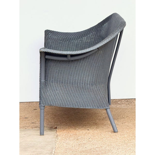 Mid 20th Century English Wicker Garden Settee Bench or Seat by Lloyd Loom For Sale - Image 5 of 11