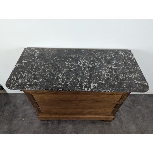 Louis Philippe Chest of Drawers in Patinated Mahogany For Sale - Image 4 of 5