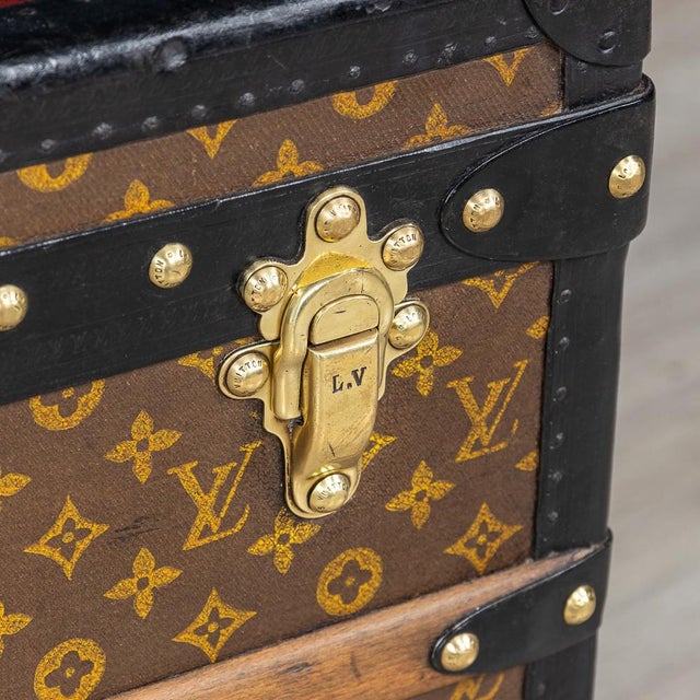 Brown Antique 20th Century Courier Trunk in Monogram Canvas from Louis Vuitton, France, 1910s For Sale - Image 8 of 18