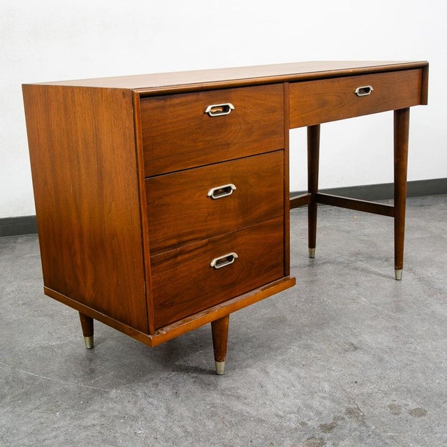 Mid Century Modern Desk Bp John Metal 4 Drawer Walnut Vintage Floating Kneehole For Sale In Sacramento - Image 6 of 9