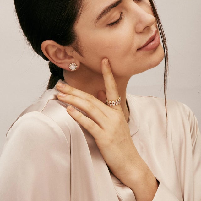 Syna Yellow Gold Ring with Rubies and Diamonds For Sale - Image 4 of 6