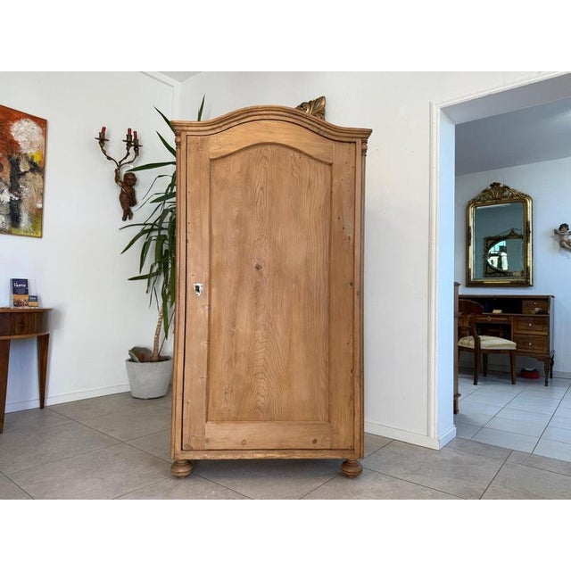 Antique farmhouse cupboard, natural wood, from the Gründerzeit period. Dimensions: Height x Width x Depth 179 x 98 x 47...