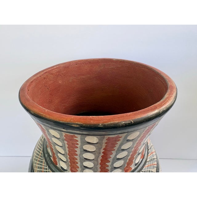 Vintage Mexican Folk Art Hand-Painted Pottery Vase With Rabbits & Handles For Sale In Orlando - Image 6 of 12