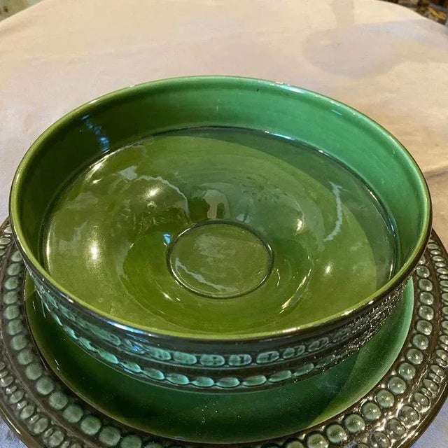 Ernestine 1970s Mid-Century Modern Ceramic Bowl on a Plate by Ernestine Salerno For Sale - Image 4 of 10