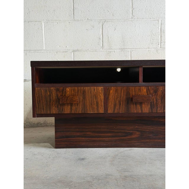 Rosewood Low Three Drawer Chest With Tile Top Media Stand Coffee Table Denmark 1960s For Sale - Image 9 of 10