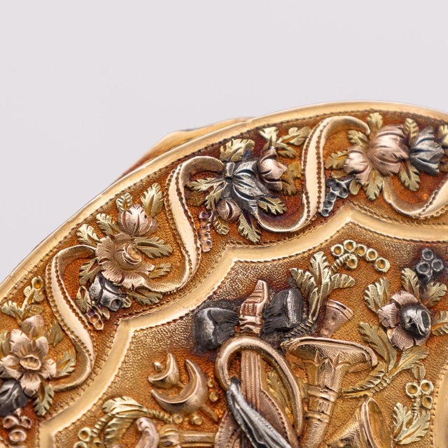 Antique Continental 3-Colour Gold Snuff Box, 1800s For Sale - Image 16 of 18