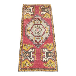 Turkish Yastik Rug 1'7" x 3'3" For Sale