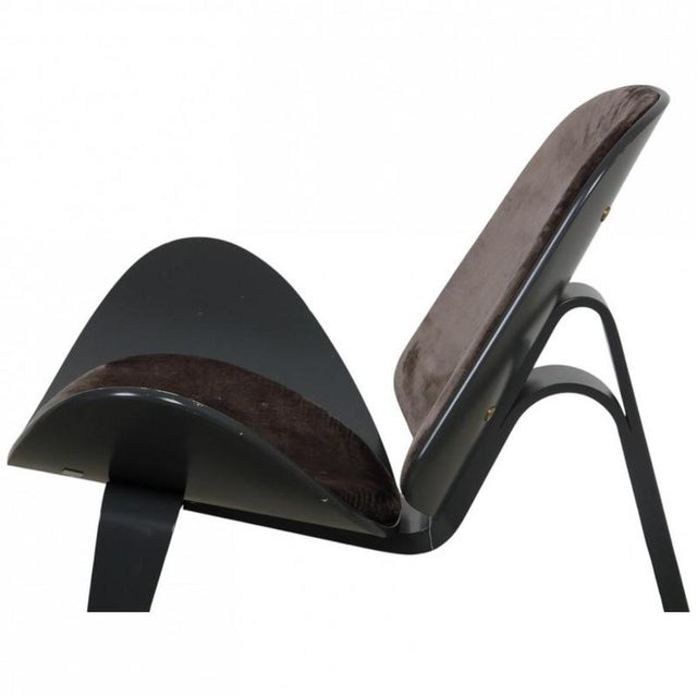 Grey CH-07 Shell Chair by Hans Wegner For Sale - Image 6 of 18