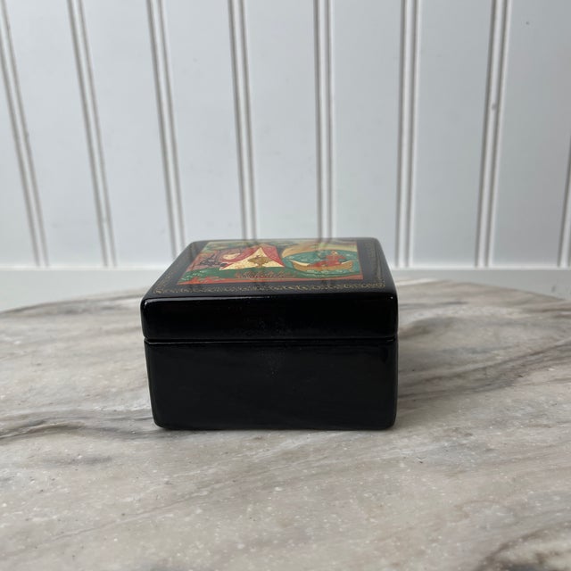 1970s Kholuy Hand-Painted Lacquer Humpback Pony Miniature Box For Sale In Boise - Image 6 of 10