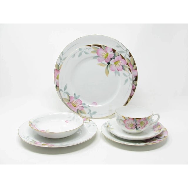 Vintage Noritake Azalea Porcelain Dinnerware Service for 18 With Floral Design - 126 Pieces For Sale In Chicago - Image 6 of 13