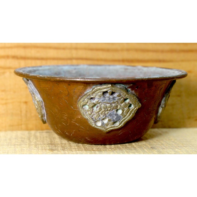 Metal 1950s Himalayan Nepalese Hand-Wrought Copper Altar Offering Bowls - Set of 7 For Sale - Image 7 of 15
