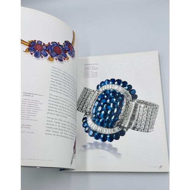 Sotheby's Van Cleef Magnificent Jewels New York Dec 06, 2006 Auction Catalog For Sale - Image 9 of 11