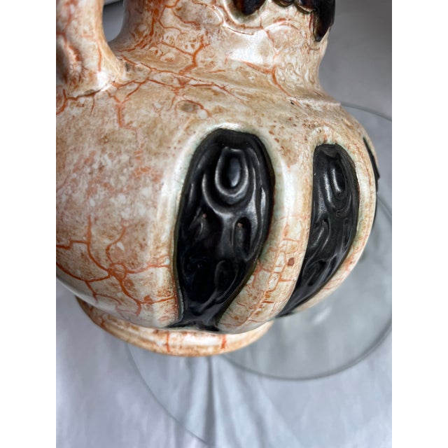 Beige “Alienware” Ditmar Urbach Handled Fish Vase Vintage 1930s Czech Art Deco - Model 8197 Maker/Designer: Ditmar Urbach For Sale - Image 8 of 14