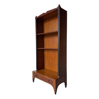 1960s Hollywood Regency Baker-Style One-Drawer Bookcase With Adjustable Shelves For Sale