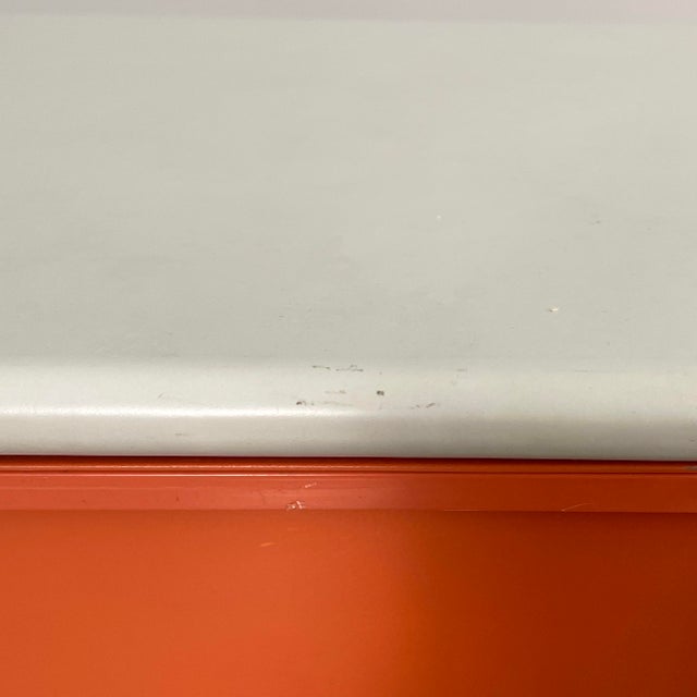 Italian Orange Metal Sideboard by Ettore Sottsass for Olivetti, 1970s For Sale - Image 17 of 18