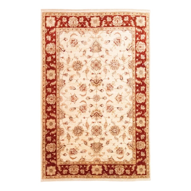 Middle Eastern Rug in Wool For Sale