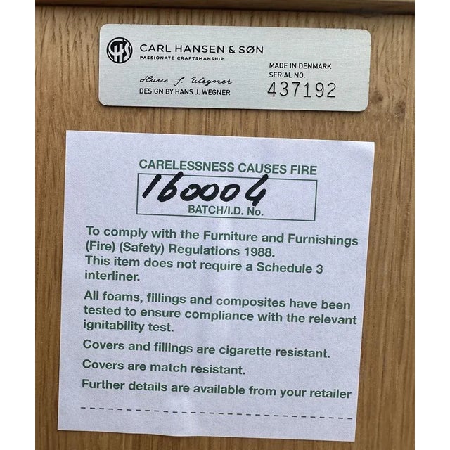 CH07 Shell Chair by Hans J. Wegner for Carl Hansen & Son, 1990s For Sale - Image 6 of 7