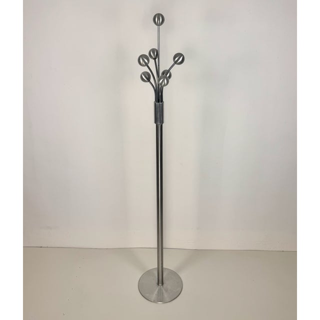 Mid-Century Sputnik Steel Coat Rack, Italy, 1970s, in Good conditions. Designed 1970 to 1979