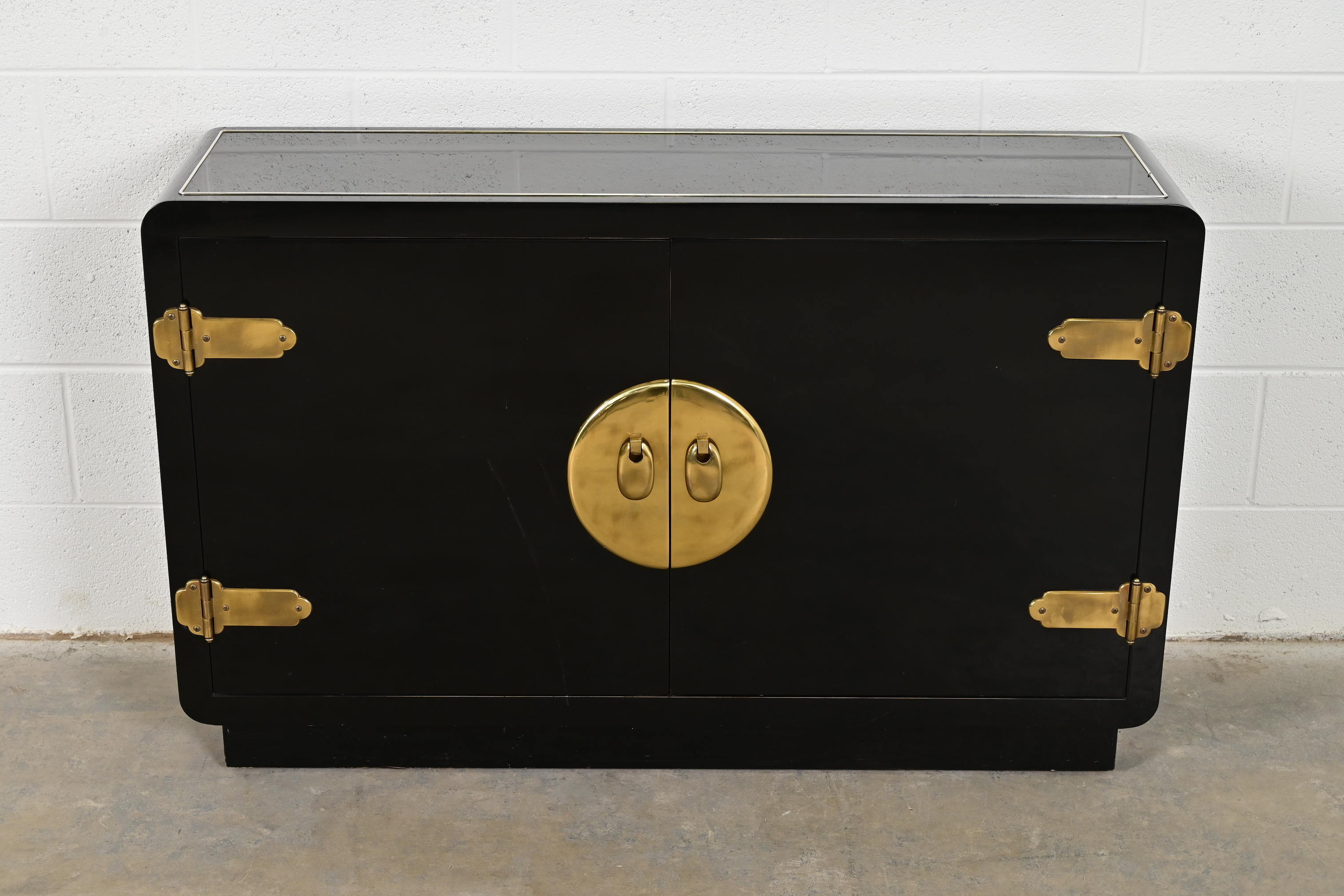 Mastercraft Mid-Century Hollywood Regency Black Lacquer and Brass