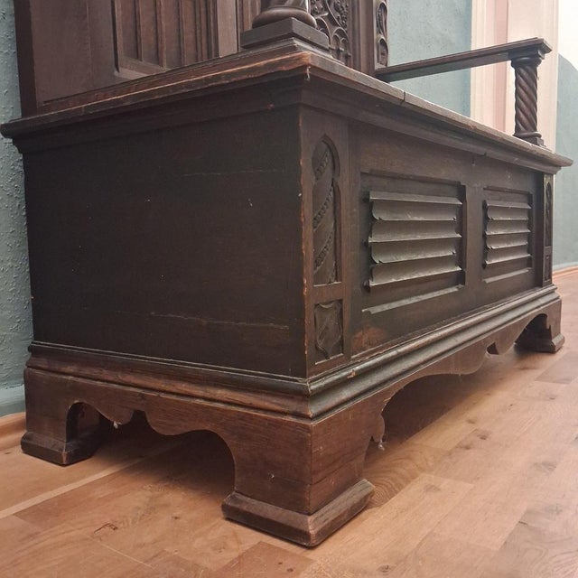 Neo-Gothic Chest Bench in Oak, 1880s For Sale - Image 11 of 15