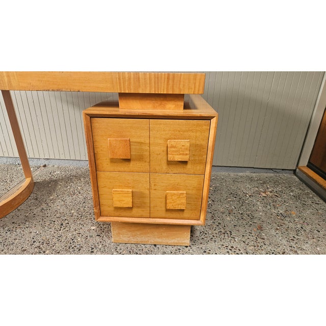Brown Saltman Paul Laszlo Floating Desk for Brown Saltman For Sale - Image 4 of 9