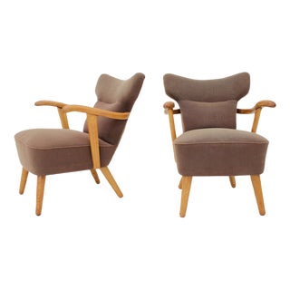 Oak Armchairs by Krasna Jizba, Czechoslovakia, 1940s, Set of 2 For Sale