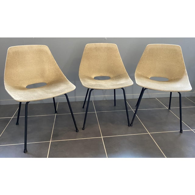 Original chair produced in the 1950s by Steiner. Chair in good condition, clean fabric with no holes, cigarette burns, or...