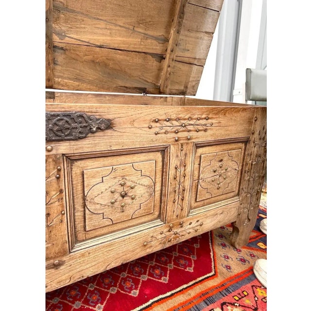 Rustic 1800s Hand Carved Elizabethan Elm Coffer For Sale - Image 3 of 12